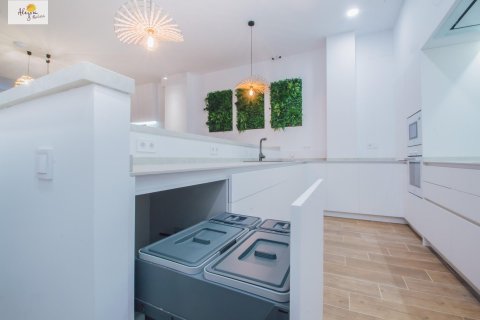 Komerciāls īpašums pārdošanā Alicante, Spānijā 320 m2 Nr. 116851 - attēls 20