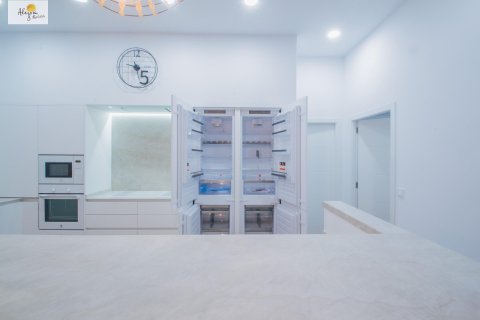 Komerciāls īpašums pārdošanā Alicante, Spānijā 320 m2 Nr. 116851 - attēls 21
