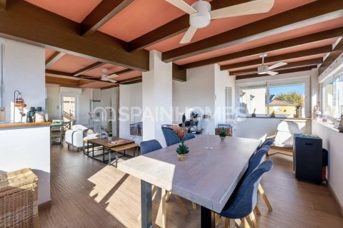 Takvåning till salu i Benalmadena, Malaga, Spanien 4 sovrum, 175 kvm. Nr. 164356 - foto 13