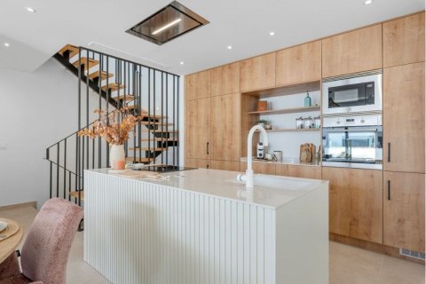 Casa adosada en venta en Dolores, Alicante, España 3 dormitorios, 130 m2 No. 146199 - foto 4