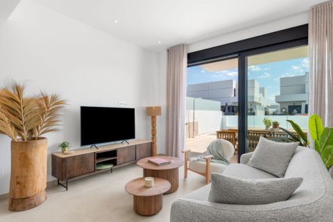 Casa adosada en venta en Dolores, Alicante, España 3 dormitorios, 130 m2 No. 146199 - foto 2