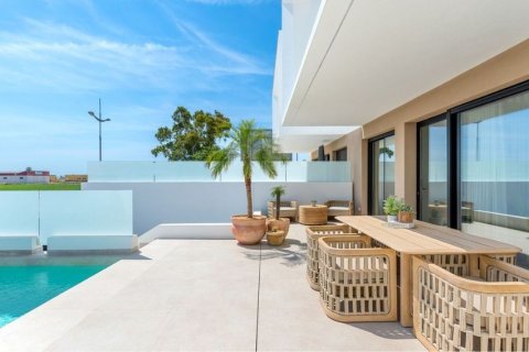 Casa adosada en venta en Dolores, Alicante, España 3 dormitorios, 130 m2 No. 146199 - foto 18