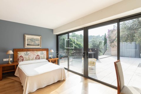 Villa for sale in La Floresta, Barcelona, Spain 4 bedrooms, 454 sq.m. No. 150616 - photo 24