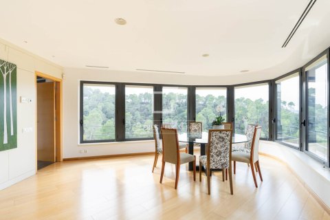 Villa for sale in La Floresta, Barcelona, Spain 4 bedrooms, 454 sq.m. No. 150616 - photo 6
