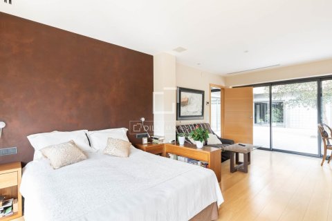 Villa for sale in La Floresta, Barcelona, Spain 4 bedrooms, 454 sq.m. No. 150616 - photo 10