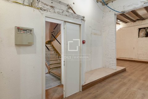 Dzīvoklis pārdošanā Barcelona, Spānijā 5 istabas, 242 m2 Nr. 150615 - attēls 12
