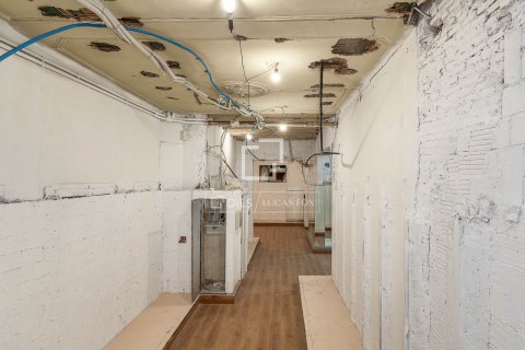 Dzīvoklis pārdošanā Barcelona, Spānijā 5 istabas, 242 m2 Nr. 150615 - attēls 8