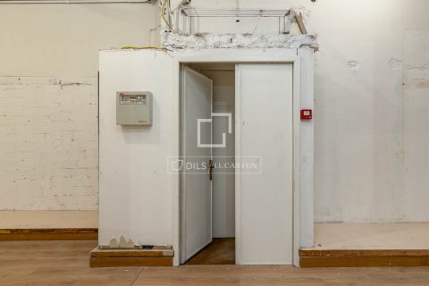 Dzīvoklis pārdošanā Barcelona, Spānijā 5 istabas, 242 m2 Nr. 150615 - attēls 11