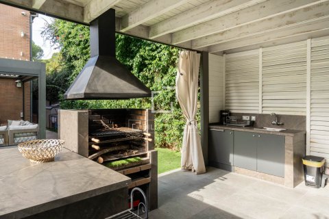 Villa for sale in Sant Cugat Del Valles, Barcelona, Spain 4 bedrooms, 312 sq.m. No. 150618 - photo 18