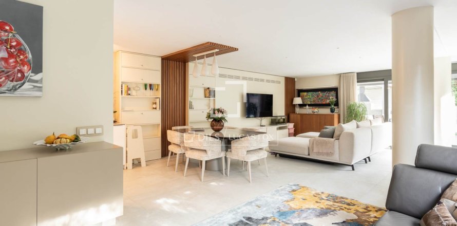 Villa in Sant Cugat Del Valles, Barcelona, Spain 4 bedrooms, 312 sq.m. No. 150618