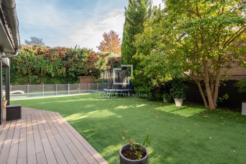 Villa for sale in Sant Cugat Del Valles, Barcelona, Spain 4 bedrooms, 312 sq.m. No. 150618 - photo 27