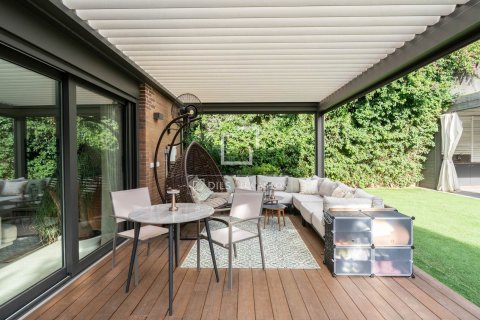 Villa for sale in Sant Cugat Del Valles, Barcelona, Spain 4 bedrooms, 312 sq.m. No. 150618 - photo 22