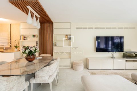 Villa for sale in Sant Cugat Del Valles, Barcelona, Spain 4 bedrooms, 312 sq.m. No. 150618 - photo 12