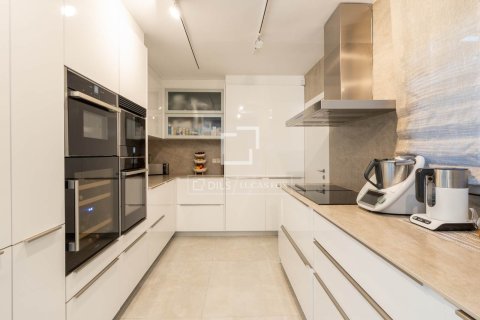 Villa for sale in Sant Cugat Del Valles, Barcelona, Spain 4 bedrooms, 312 sq.m. No. 150618 - photo 8