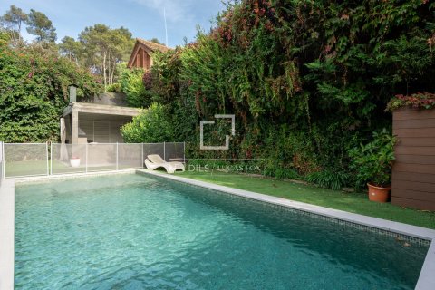 Villa for sale in Sant Cugat Del Valles, Barcelona, Spain 4 bedrooms, 312 sq.m. No. 150618 - photo 16