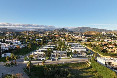 Villa for sale in Estepona, Malaga, Spain 4 bedrooms, 359 sq.m. No. 148245 - photo 4