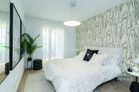 Apartment for sale Estepona, Malaga, Spain 2 bedrooms, 89 sq.m. No. 134897 - photo 15