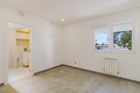 Willa w Los Balcones, Alicante, Hiszpania 6 sypialni, 286 mkw. nr 145943 – zdjęcie 16