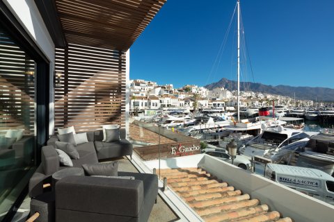Apartment in Marbella, Malaga, Spain 3 bedrooms, 121 sq.m. No. 174207