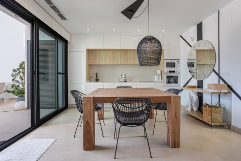 Radhus till salu i Benijofar, Alicante, Spanien 3 sovrum, 127 kvm. Nr. 140138 - foto 4