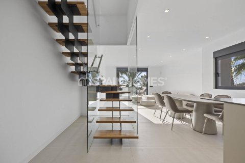 Kattohuoneisto myytävänä Estepona, Malaga, Espanja, 3 makuuhuonetta, 106 m2 No. 168149 - kuva 29