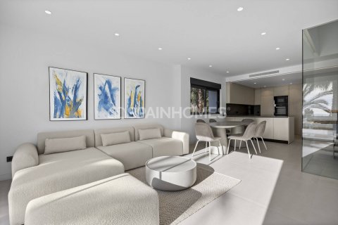 Kattohuoneisto myytävänä Estepona, Malaga, Espanja, 3 makuuhuonetta, 106 m2 No. 168149 - kuva 27