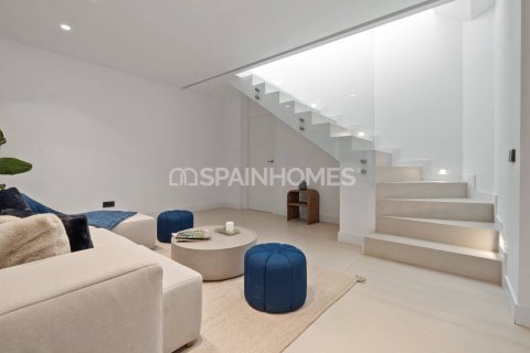 Kattohuoneisto myytävänä Estepona, Malaga, Espanja, 3 makuuhuonetta, 106 m2 No. 168149 - kuva 12