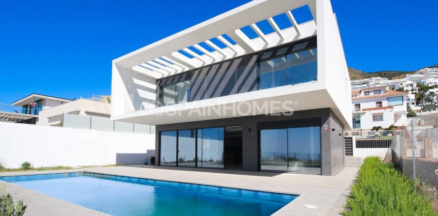 Huvila Benalmadena, Malaga, Espanja 4 makuuhuonetta, 243 m2 No. 168037
