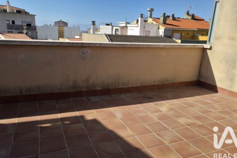 Lägenhet till salu i Sant Pere de Ribes, Barcelona, Spanien 4 sovrum, 107 kvm. Nr. 195731 - foto 4