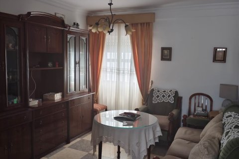 Apartment in Ecija, Seville, Spain 3 bedrooms, 80 sq.m. No. 185631