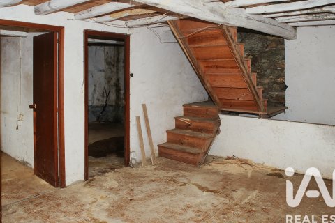 House for sale in San Sadurnino, A Coruna, Spain 3 bedrooms, 150 sq.m. No. 185629 - photo 7