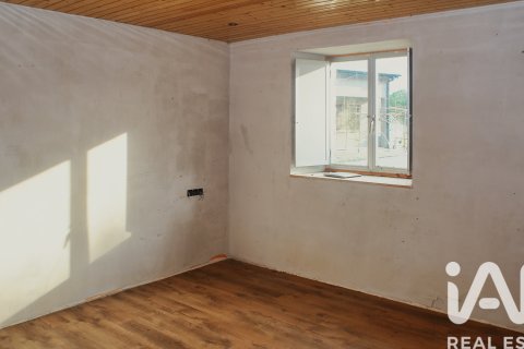 House for sale in San Sadurnino, A Coruna, Spain 3 bedrooms, 150 sq.m. No. 185629 - photo 9