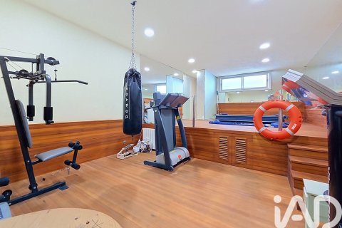House for sale in Cabrils, Barcelona, Spain 7 bedrooms, 881 sq.m. No. 188017 - photo 25