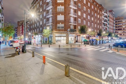 Liikekiinteistö Bilbao, Biscay, Espanja 3 makuuhuonetta, 54 m2 No. 188018