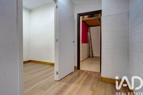 Liikekiinteistö myytävänä Bilbao, Biscay, Espanja, 3 makuuhuonetta, 54 m2 No. 188018 - kuva 15