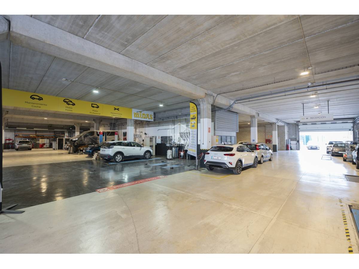 Propiedad comercial en Mahon, Menorca, España 6018 m2 No. 133207