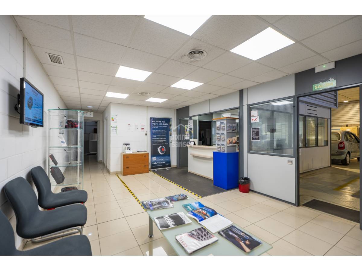 Propiedad comercial en Mahon, Menorca, España 6018 m2 No. 133207