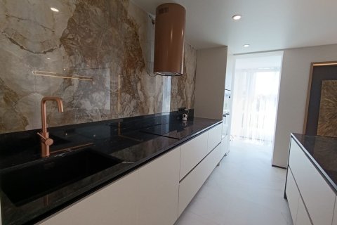 Apartamento en venta en San Juan, Alicante, España 3 dormitorios, 111 m2 No. 142976 - foto 5
