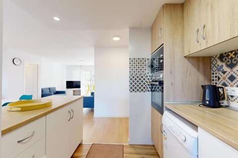 Apartamento en venta en San Juan, Alicante, España 3 dormitorios,  No. 142977 - foto 2