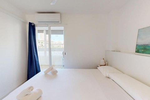 Apartamento en venta en San Juan, Alicante, España 3 dormitorios,  No. 142977 - foto 9