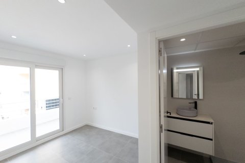 Продажа квартиры в Эль Кампельо, Аликанте, Испания 73м2 №142975 - фото 5