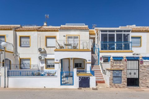 Appartamento a Torrevieja, Alicante, Spagna 3 camere da letto, 110 mq. N° 196998