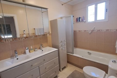 Продажа виллы в Долорес, Аликанте, Испания 6 спален, 250м2 №196999 - фото 8