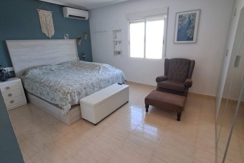 Продажа виллы в Долорес, Аликанте, Испания 6 спален, 250м2 №196999 - фото 9