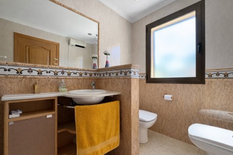 Villa for sale in El Toro, Mallorca, Spain 3 bedrooms, 157 sq.m. No. 180184 - photo 13