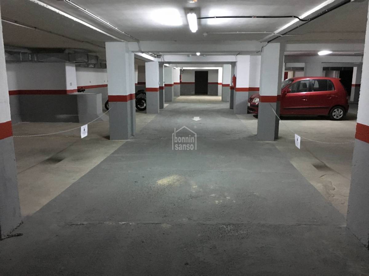 Garage in Mahon, Menorca, Spain 8 sq.m. No. 183236
