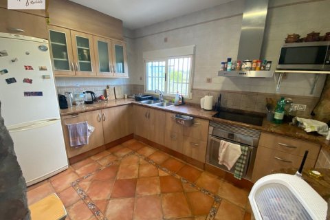 House for sale in Algimia d'Alfara, Valencia, Spain 3 bedrooms, 191 sq.m. No. 165029 - photo 21