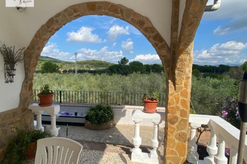 House for sale in Algimia d'Alfara, Valencia, Spain 3 bedrooms, 191 sq.m. No. 165029 - photo 7