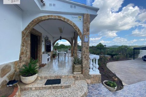 House for sale in Algimia d'Alfara, Valencia, Spain 3 bedrooms, 191 sq.m. No. 165029 - photo 5