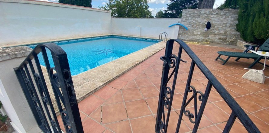 House in Algimia d'Alfara, Valencia, Spain 3 bedrooms, 191 sq.m. No. 165029